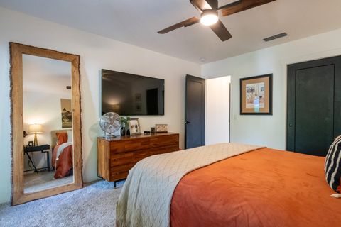 Tiny photo for 1168 NE Bonney Doon Lane, Grants Pass, OR 97526 (MLS # 220220208)