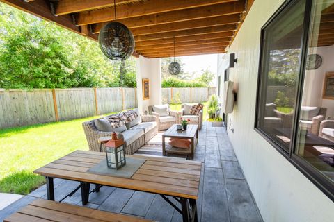 Tiny photo for 1168 NE Bonney Doon Lane, Grants Pass, OR 97526 (MLS # 220220208)