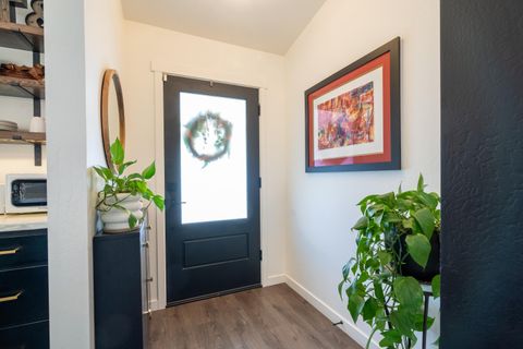 Tiny photo for 1168 NE Bonney Doon Lane, Grants Pass, OR 97526 (MLS # 220220208)
