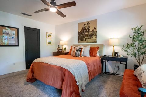 Tiny photo for 1168 NE Bonney Doon Lane, Grants Pass, OR 97526 (MLS # 220220208)