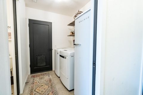Tiny photo for 1168 NE Bonney Doon Lane, Grants Pass, OR 97526 (MLS # 220220208)