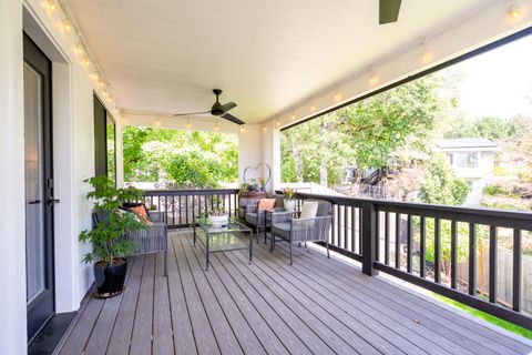Tiny photo for 1168 NE Bonney Doon Lane, Grants Pass, OR 97526 (MLS # 220220208)