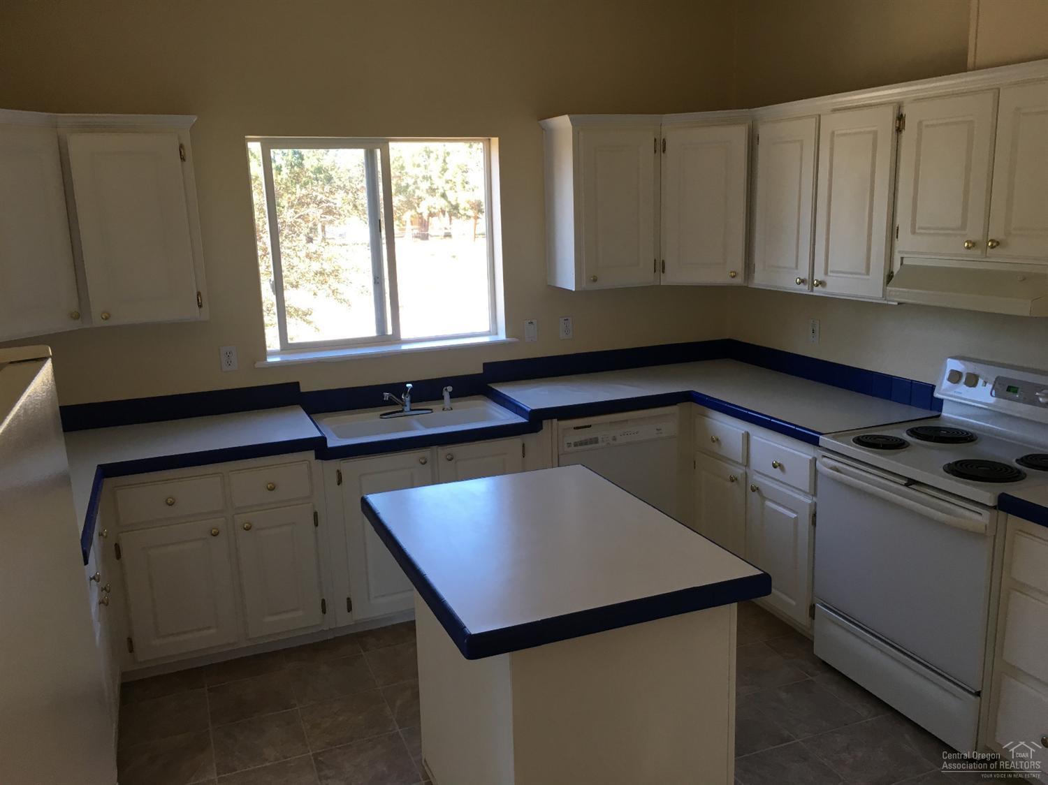 Forked Horn Estate - Residential