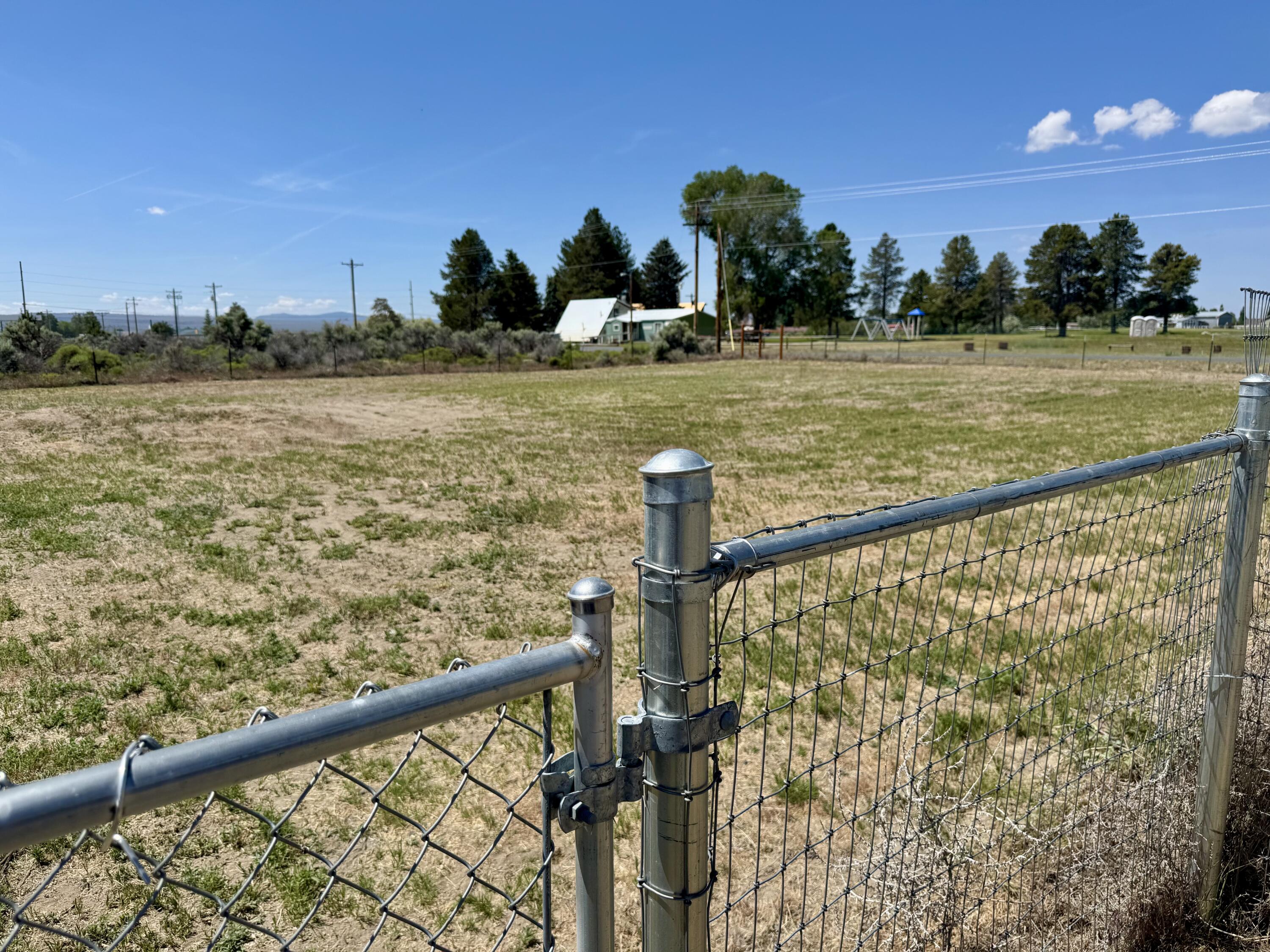 Christmas Valley Unit3 - Residential