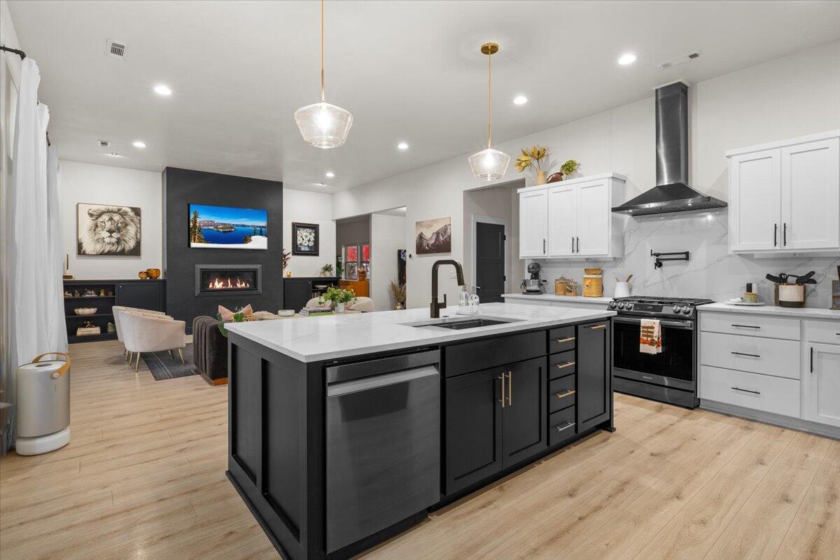 Loma Vista Estates - Residential