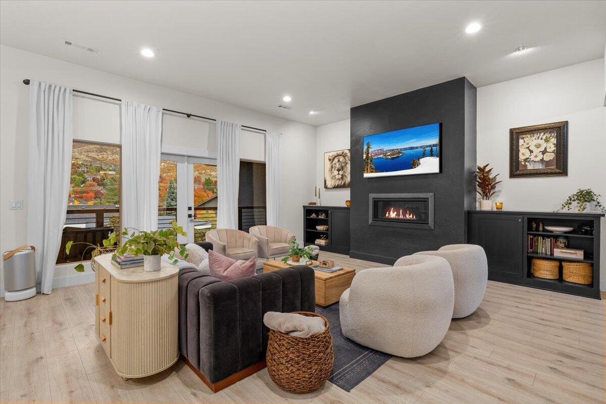 Loma Vista Estates - Residential