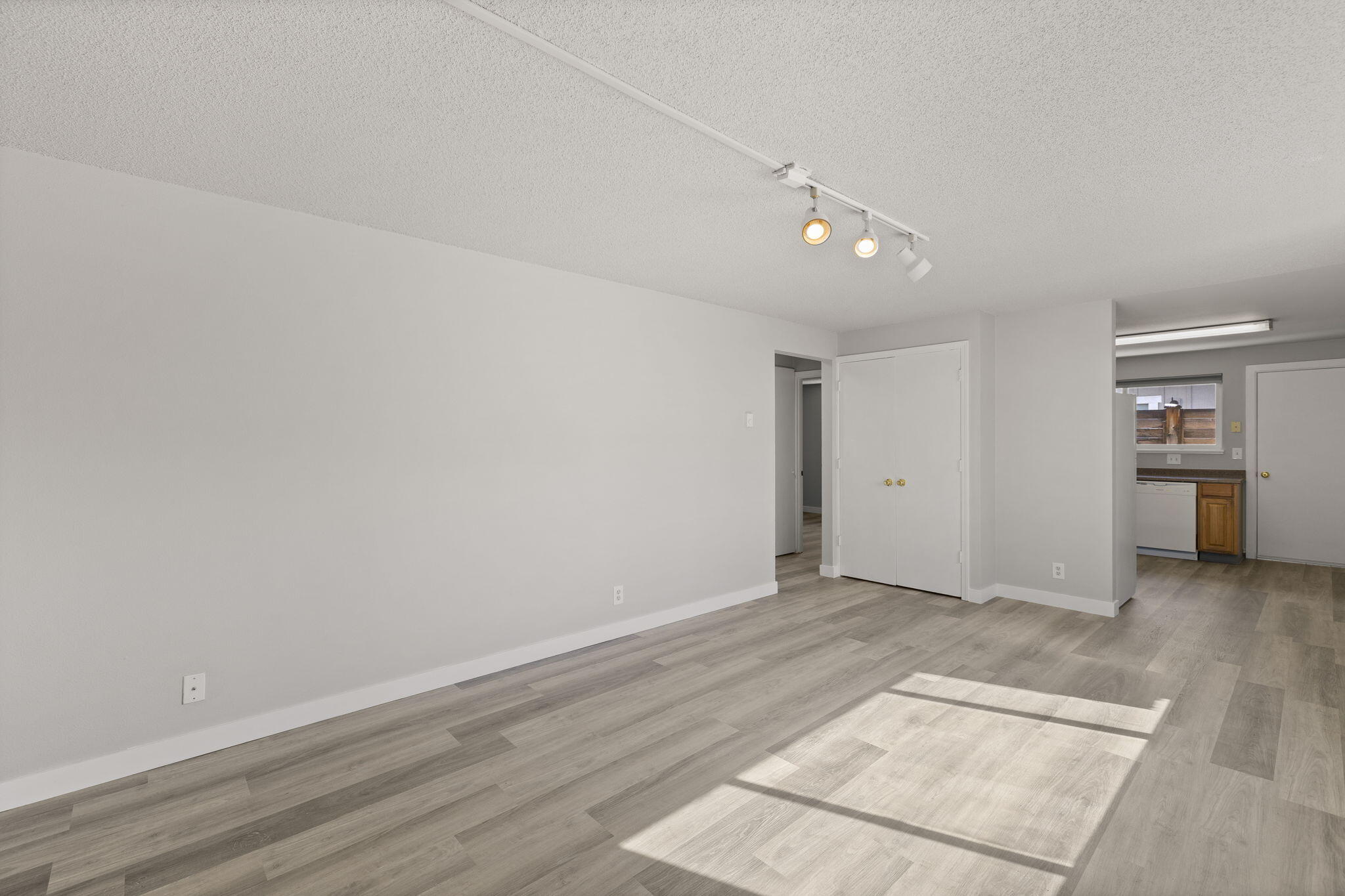 633 NW Portland Avenue 633-639