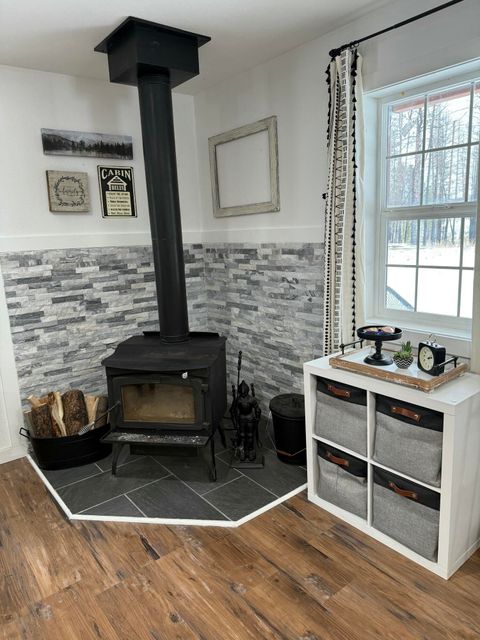 Tiny photo for 35956 Kenyon Trail, Bly, OR 97622 (MLS # 220215837)