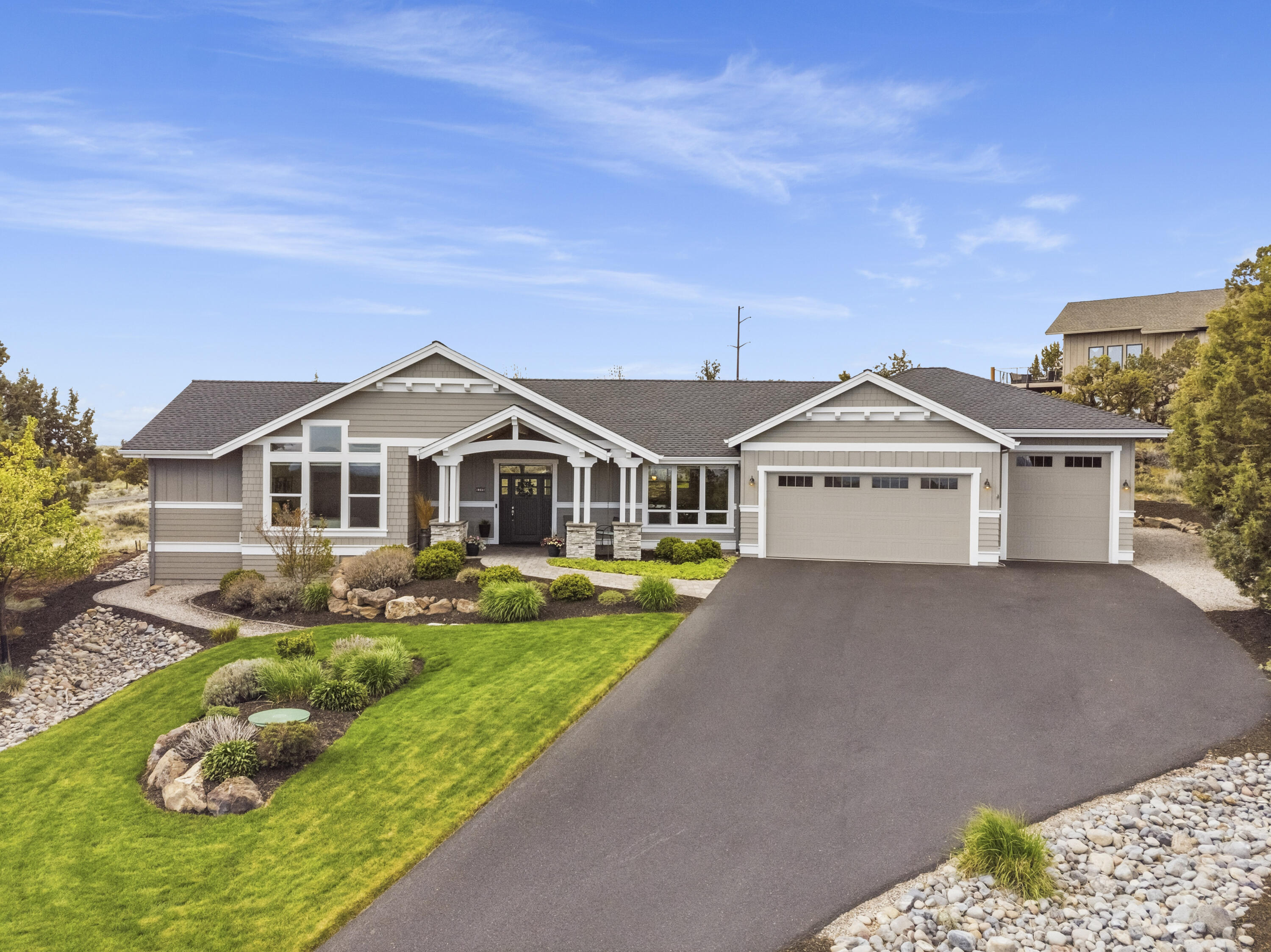 2265 Crossbill Court