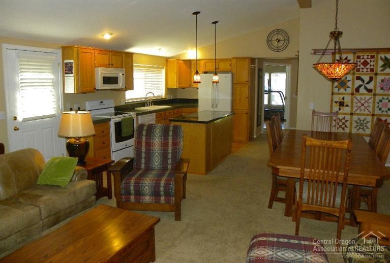 Pines At Sisters - Residential