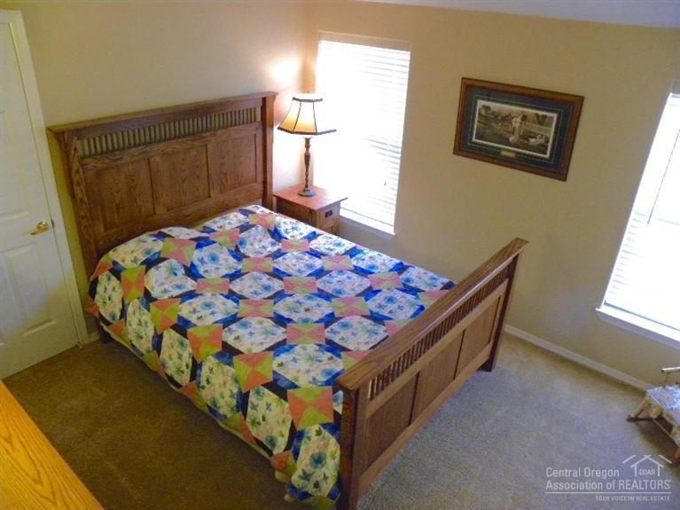 Pines At Sisters - Residential