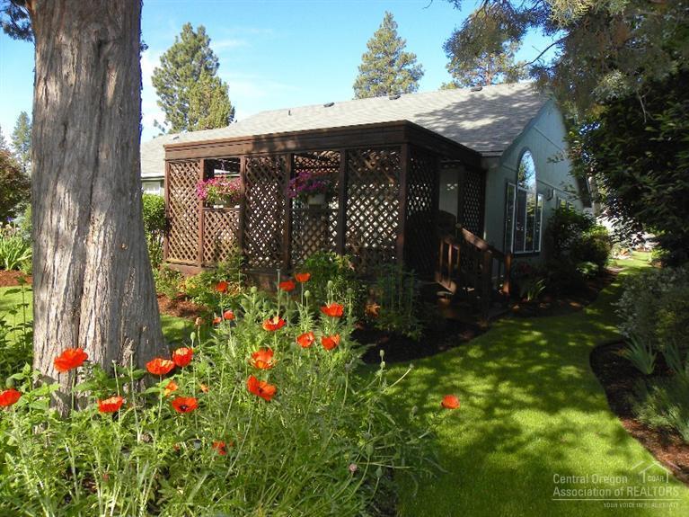 Pines At Sisters - Residential