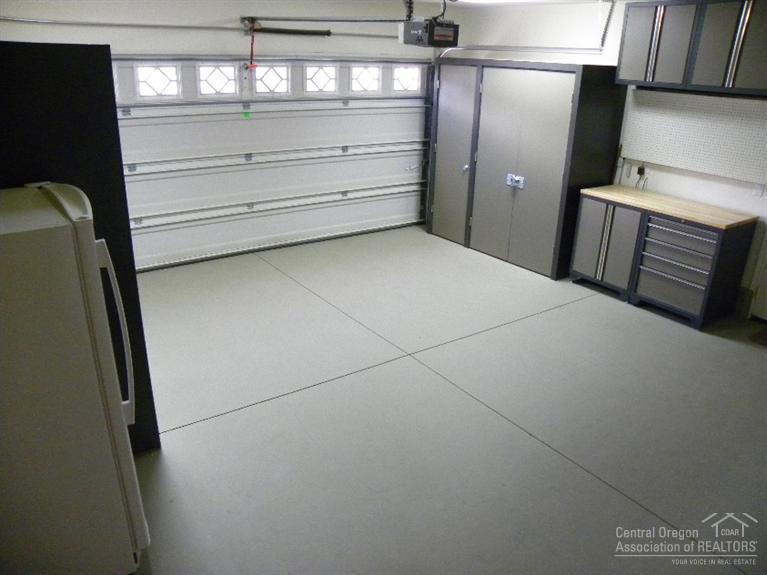 Pines At Sisters - Residential