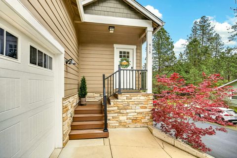 Tiny photo for 915 Hangman Way, Jacksonville, OR 97530 (MLS # 220219715)