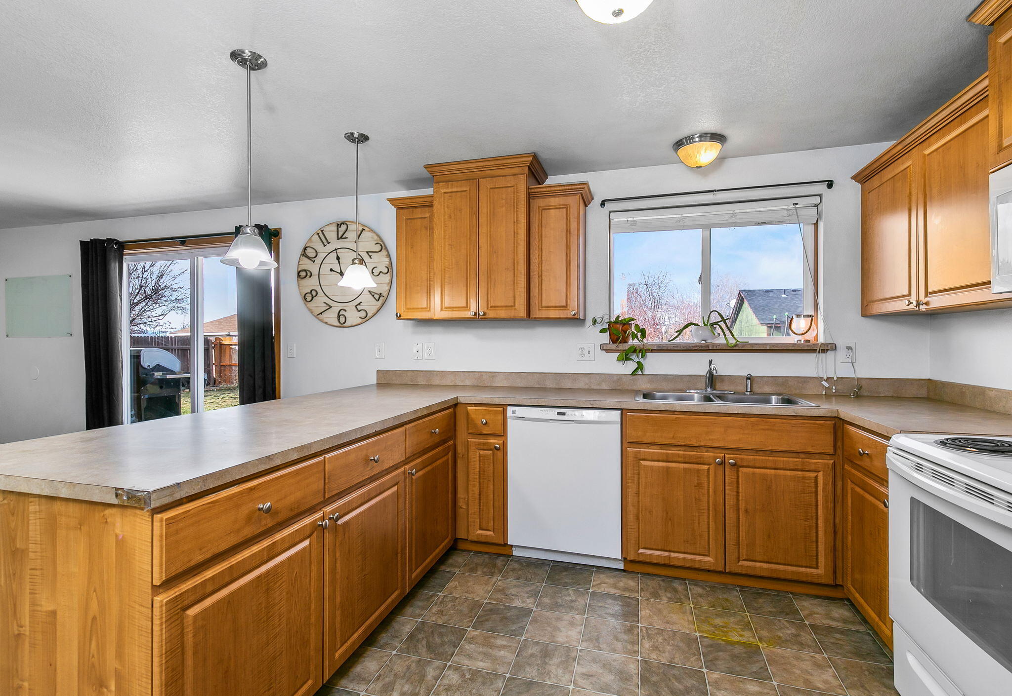 East Valley View Est - Residential