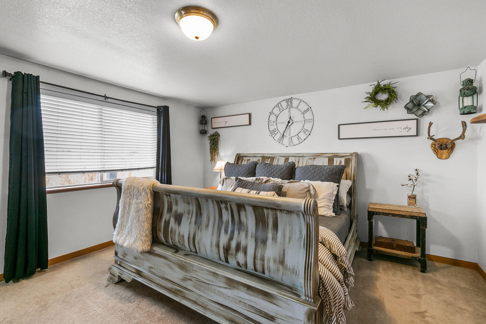 East Valley View Est - Residential