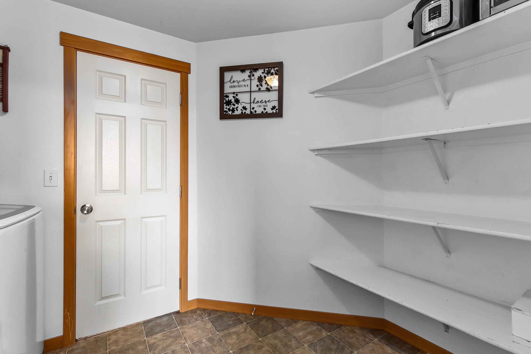 East Valley View Est - Residential