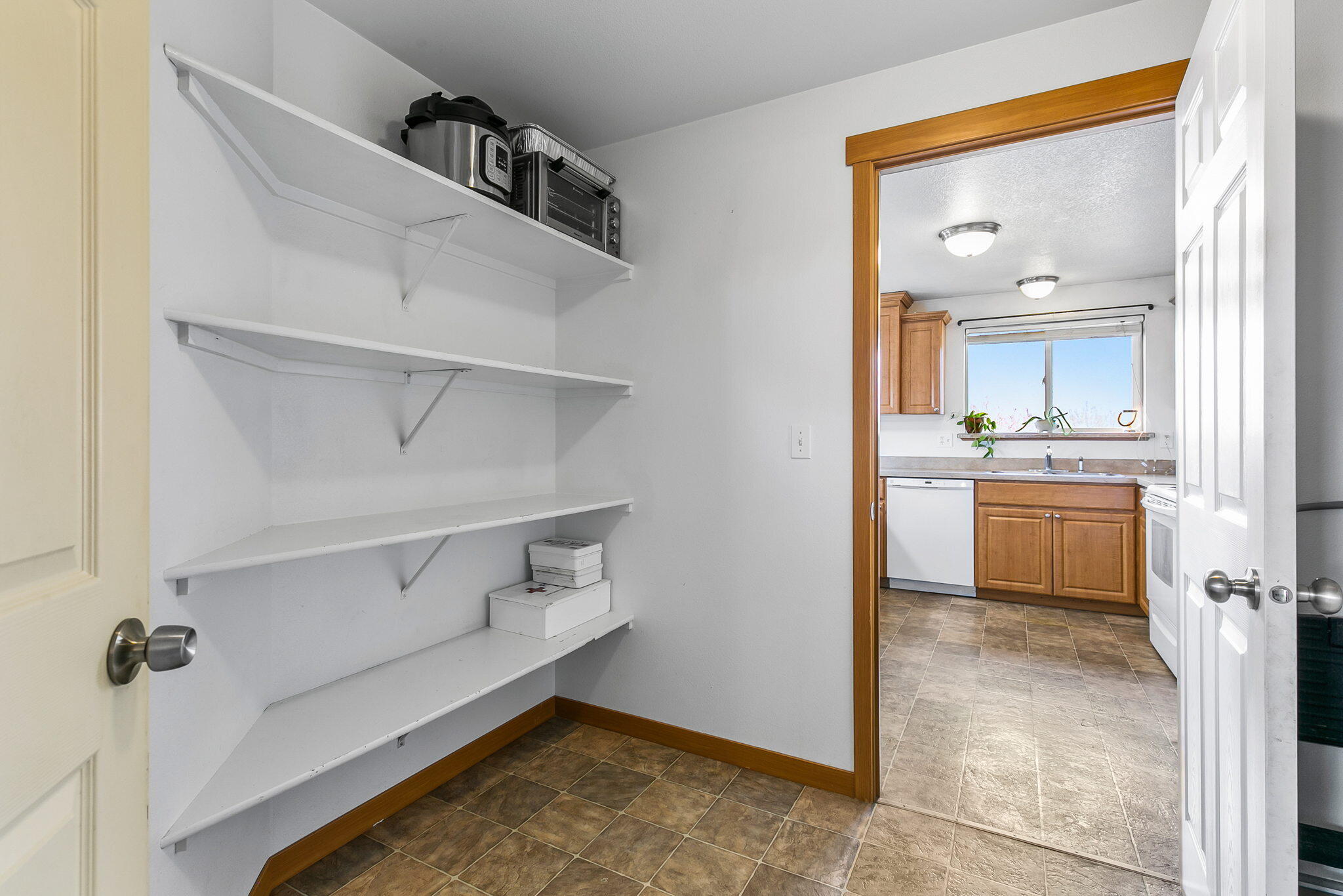 East Valley View Est - Residential