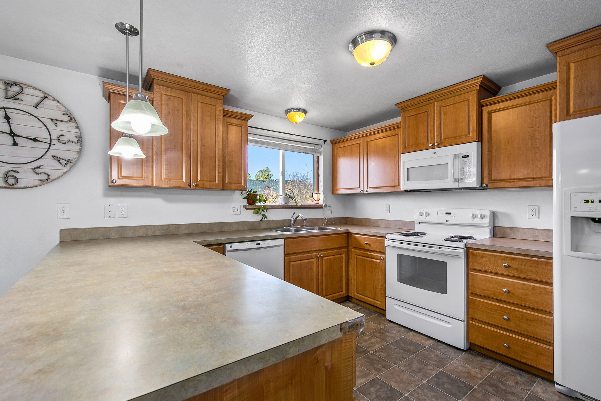 East Valley View Est - Residential