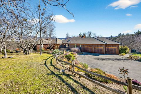 Tiny photo for 178 Meadow Oaks Drive, Ashland, OR 97520 (MLS # 220215845)
