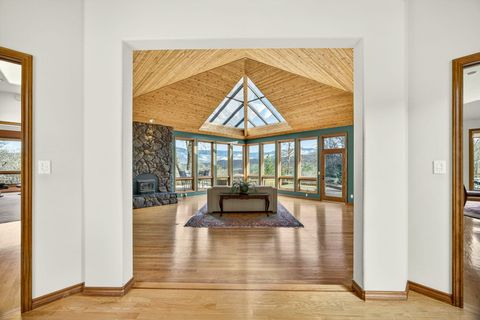 Tiny photo for 178 Meadow Oaks Drive, Ashland, OR 97520 (MLS # 220215845)