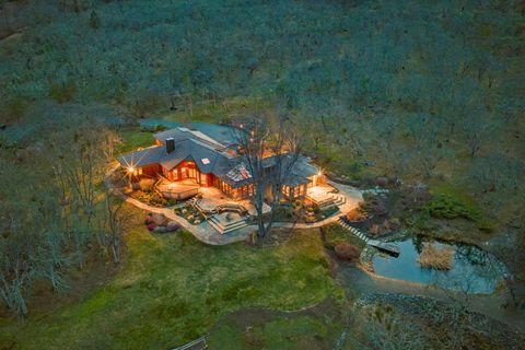 Tiny photo for 178 Meadow Oaks Drive, Ashland, OR 97520 (MLS # 220215845)