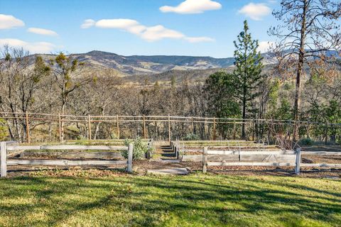 Tiny photo for 178 Meadow Oaks Drive, Ashland, OR 97520 (MLS # 220215845)