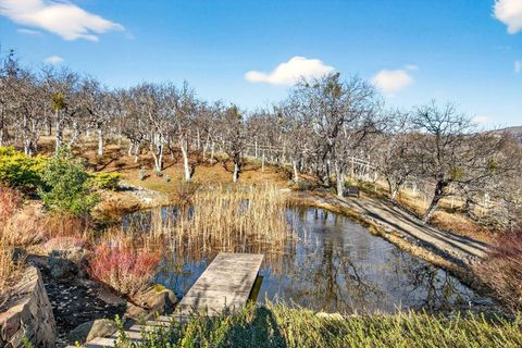 Tiny photo for 178 Meadow Oaks Drive, Ashland, OR 97520 (MLS # 220215845)