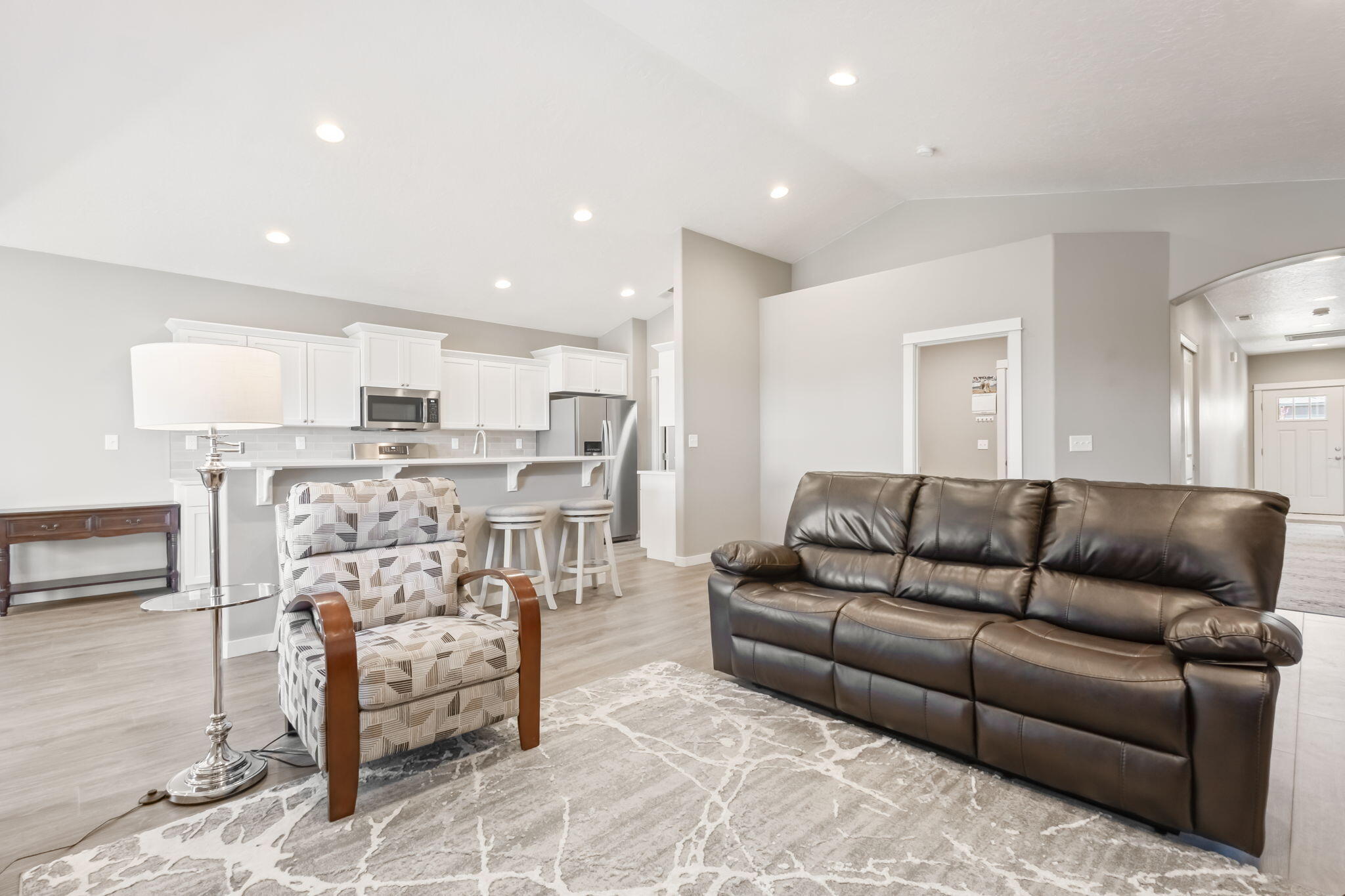 933 NW Teak Court