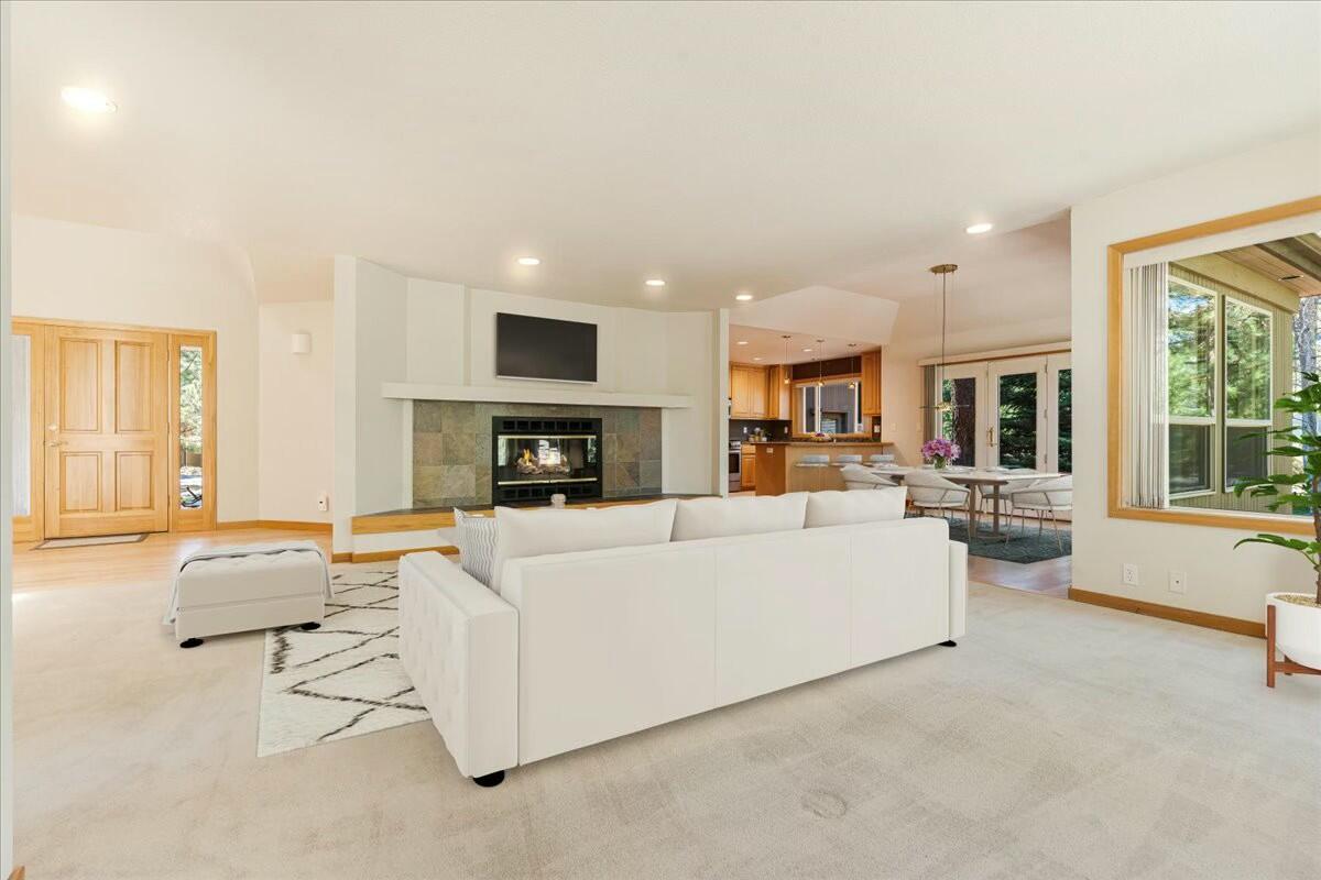 19530 Sunshine Way