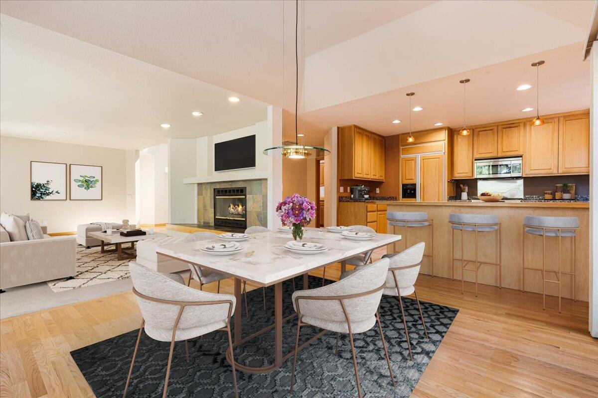 19530 Sunshine Way