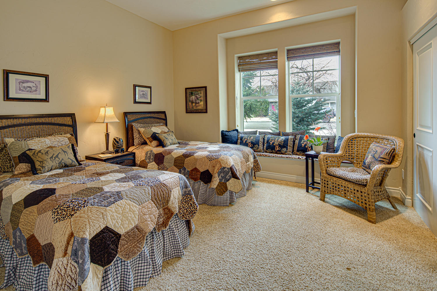 Three Pines - Residential