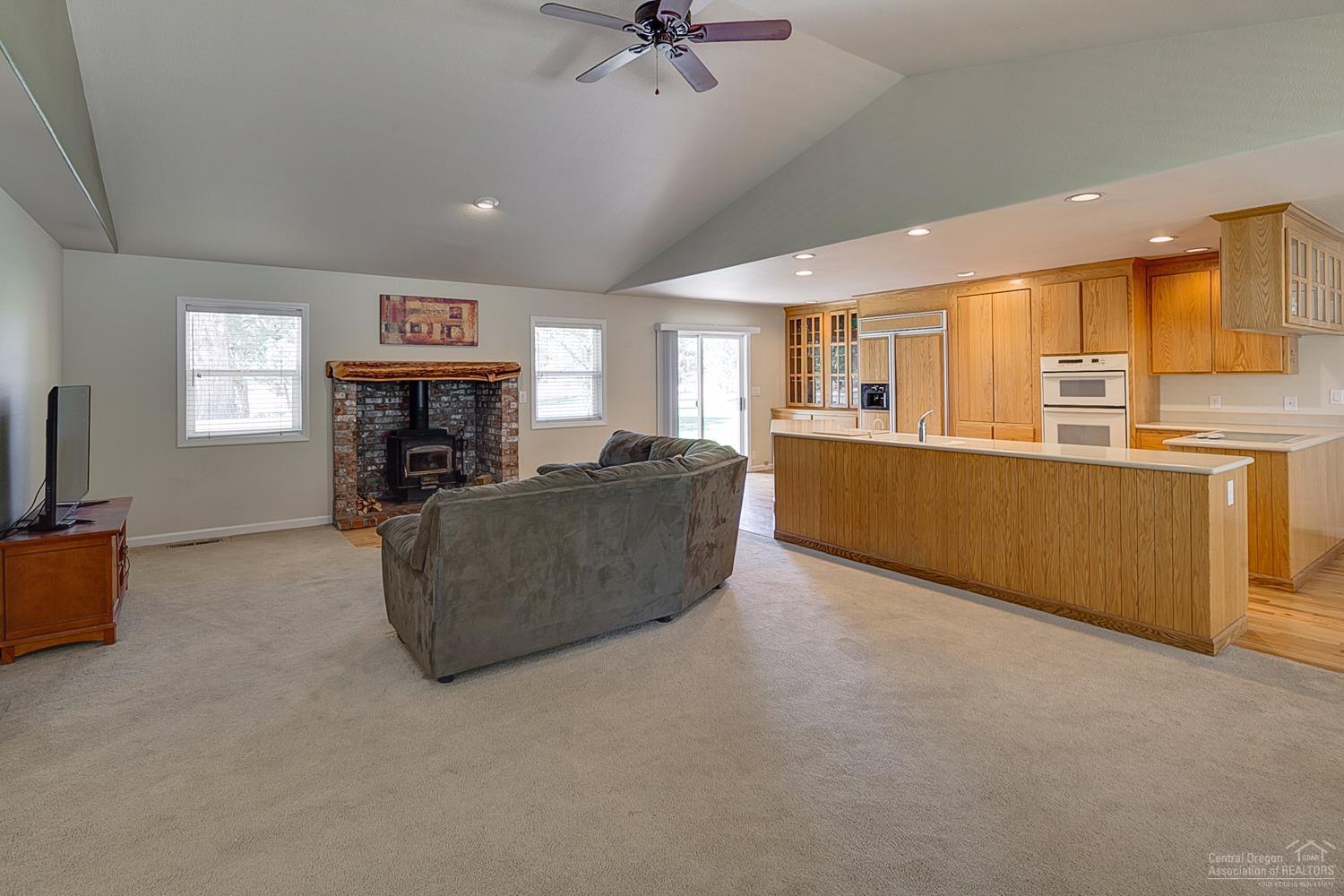 Crestridge Estate - Residential