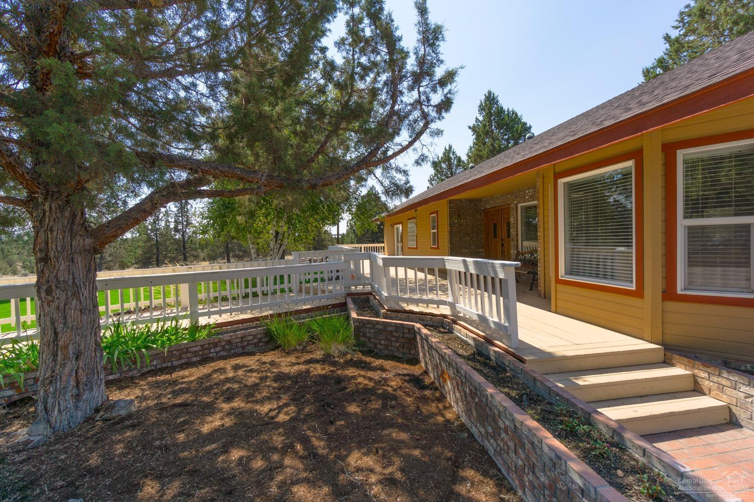 Crestridge Estate - Residential