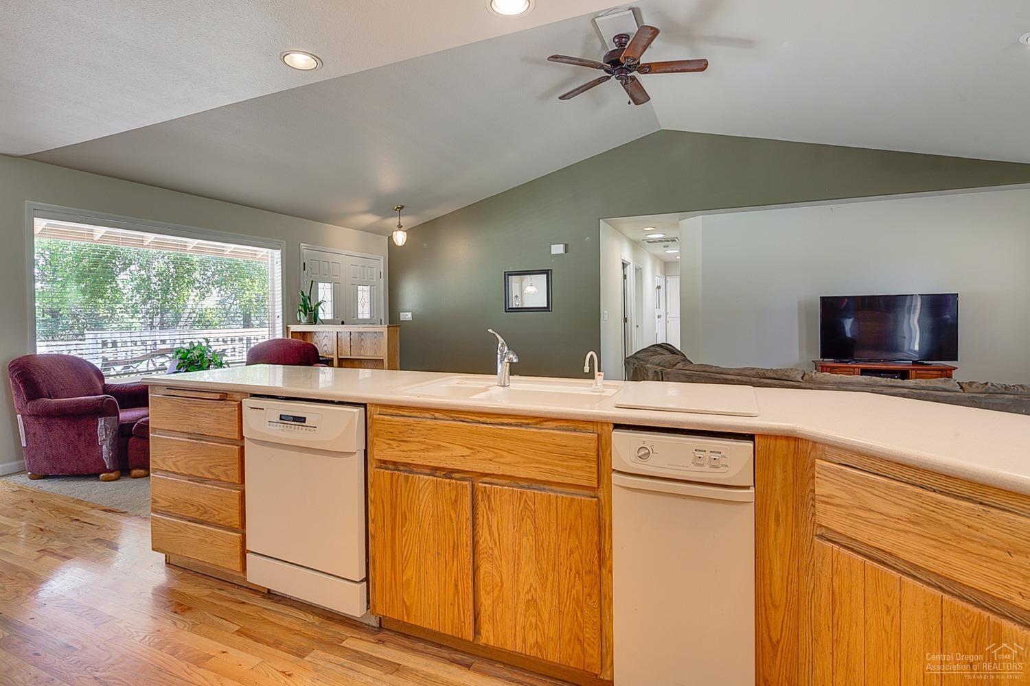 Crestridge Estate - Residential