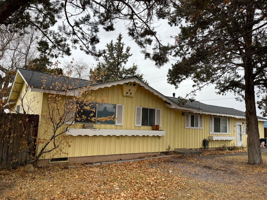 Great opportunity on this spacious single-level home! With its expansive .28-acre corner lot in a well-established neighborhood, it offers endless possibilities - build a shop, add an ADU, or simply customize to your heart's content. Storage won't be an issue, and convenience reigns with schools, medical facilities, and shopping nearby. This gem awaits your final touches.