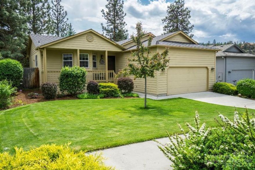 Home is a pleasure to show, a very lightly lived in single level, one owner property. Located on a quiet cul-de-sac just a short distance from the Deschutes River Trail. Fenced rear yard with a large patio for entertaining and family enjoyment. Gas log fireplace lends ambiance to the vaulted living area. Attractive kitchen with a charming breakfast nook.