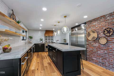 Tiny photo for 62215 Byram Court, Bend, OR 97701 (MLS # 220227026)