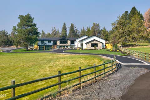 Tiny photo for 62215 Byram Court, Bend, OR 97701 (MLS # 220227026)