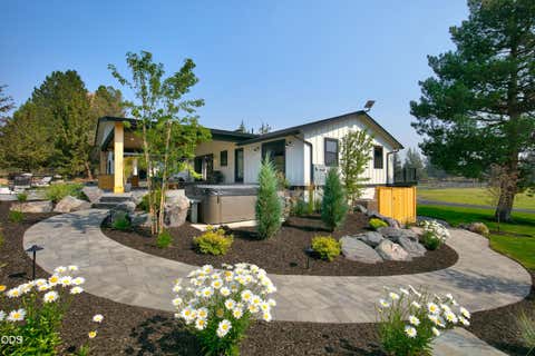 Tiny photo for 62215 Byram Court, Bend, OR 97701 (MLS # 220227026)