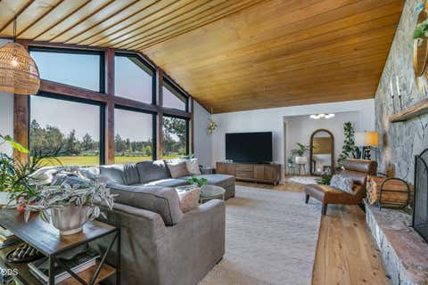 Tiny photo for 62215 Byram Court, Bend, OR 97701 (MLS # 220227026)