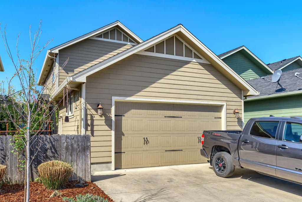 Twin Creeks Crossing Phase I - Residential