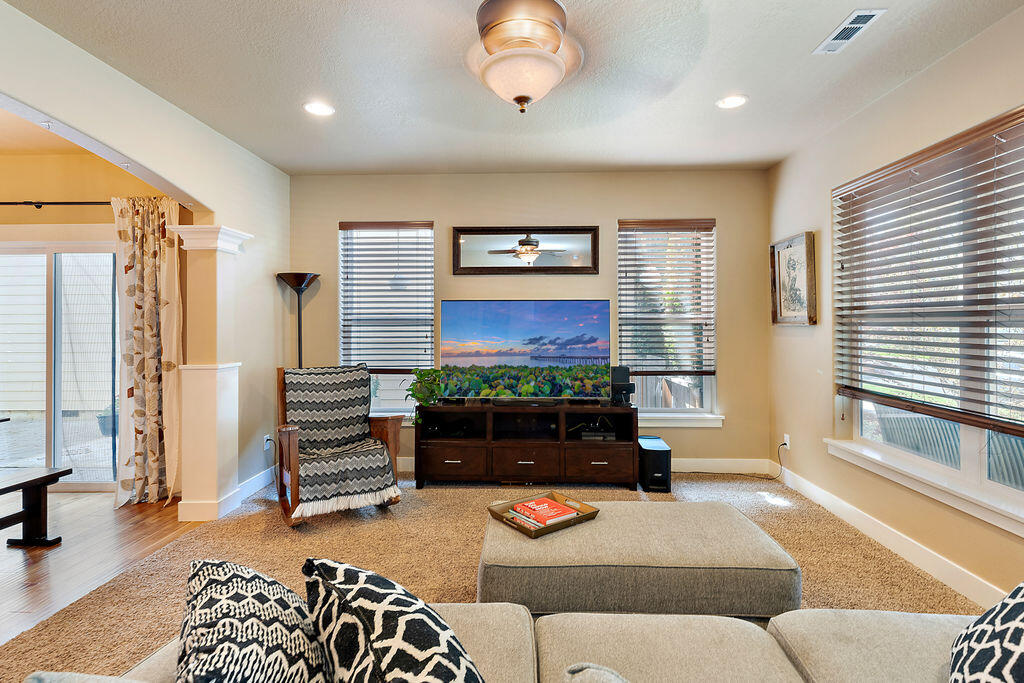 Twin Creeks Crossing Phase I - Residential