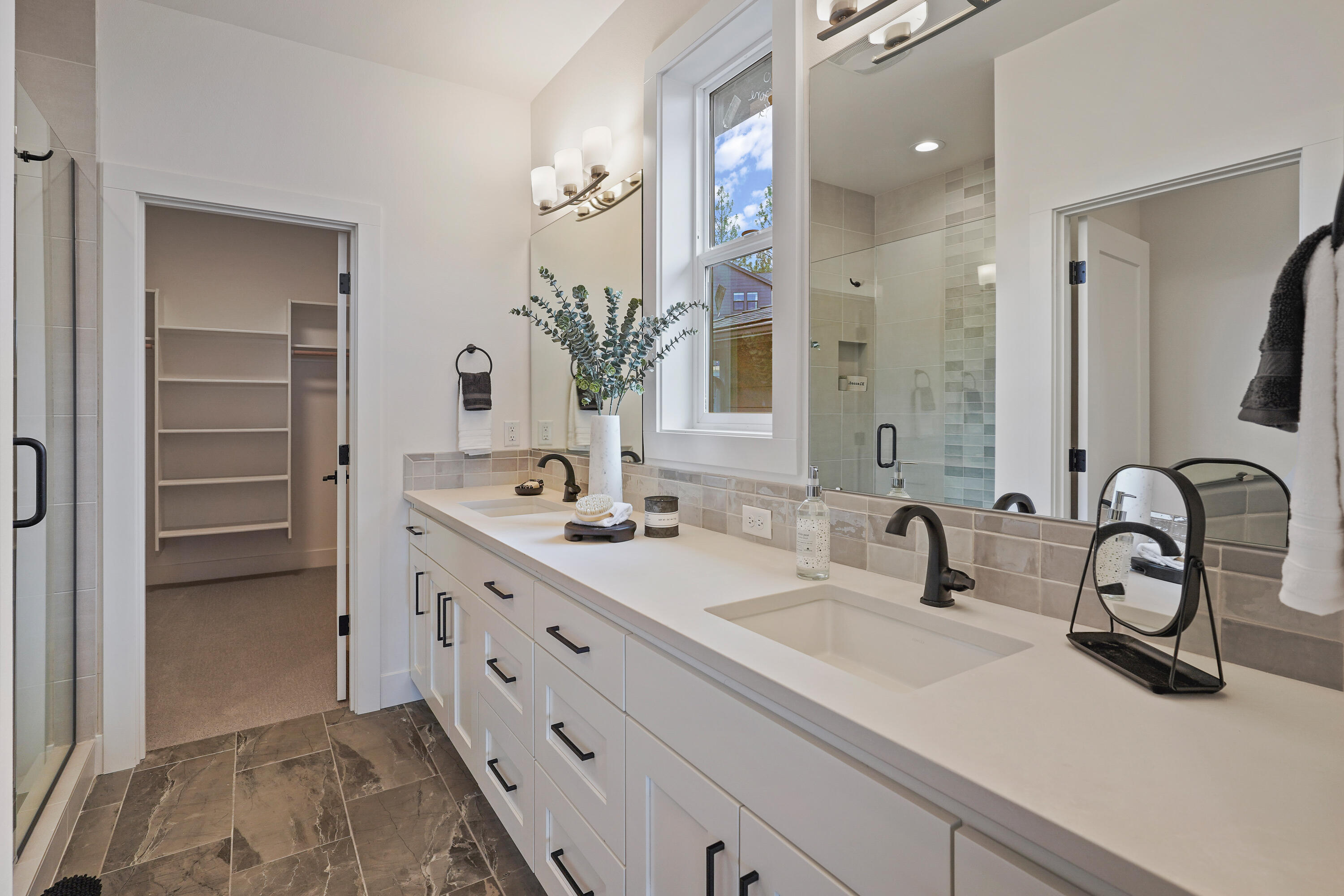 Marken Summit - Residential