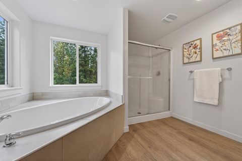 Tiny photo for 15032 Green Heart, La Pine, OR 97739 (MLS # 220216118)