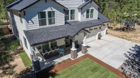 Tiny photo for 15032 Green Heart, La Pine, OR 97739 (MLS # 220216118)