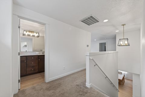 Tiny photo for 15032 Green Heart, La Pine, OR 97739 (MLS # 220216118)