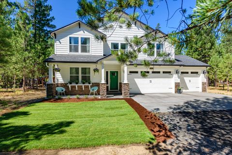Tiny photo for 15032 Green Heart, La Pine, OR 97739 (MLS # 220216118)