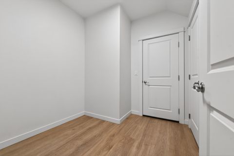 Tiny photo for 15032 Green Heart, La Pine, OR 97739 (MLS # 220216118)