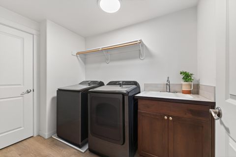 Tiny photo for 15032 Green Heart, La Pine, OR 97739 (MLS # 220216118)